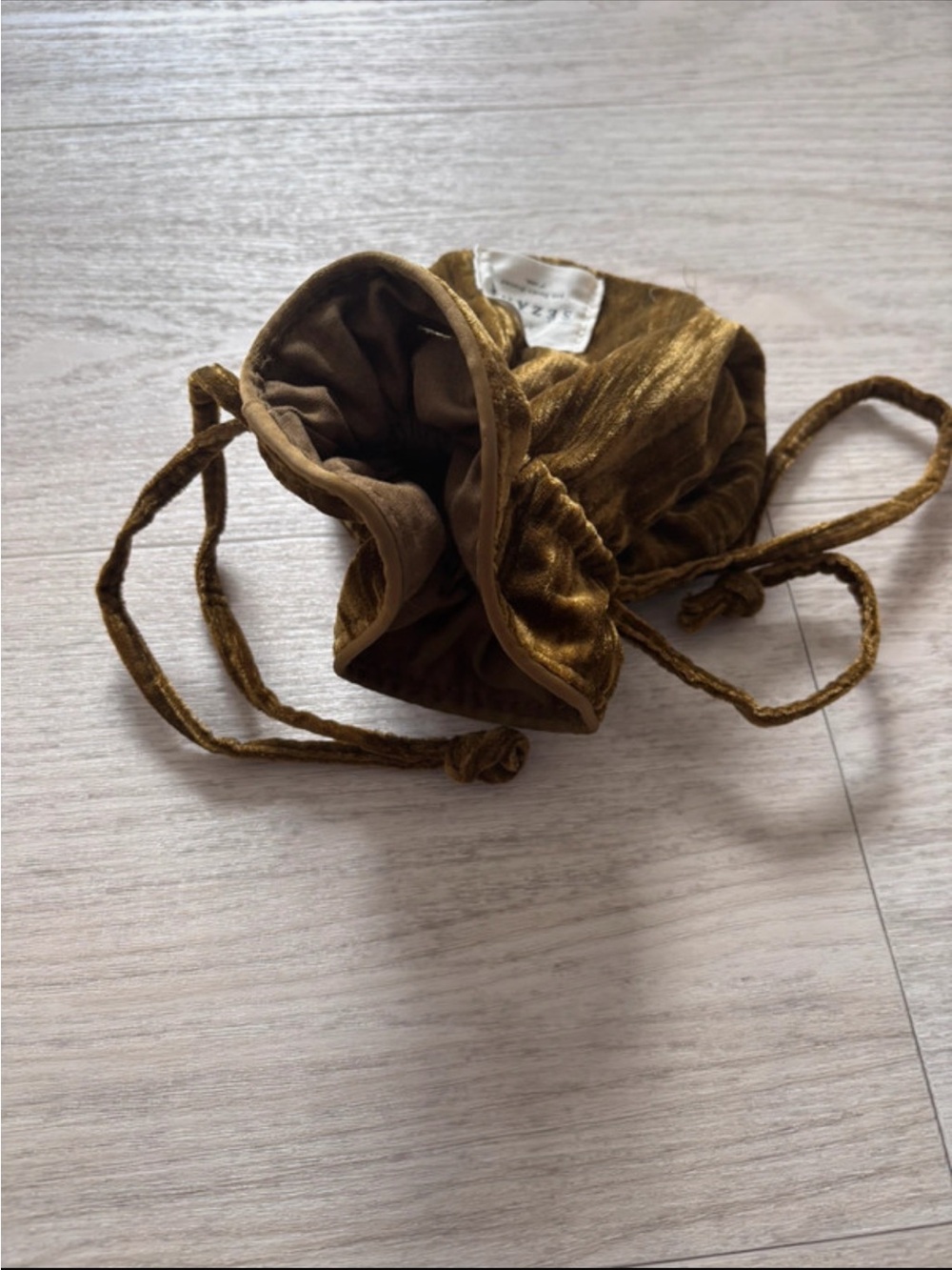 NWOT Sezane velvet clutch bag green olive - Picture 4 of 5